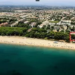 Superb Seafront Nyaraló